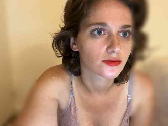 Modèle: Sharon-Charmelle