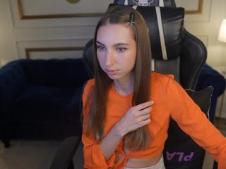 LisaKiss054