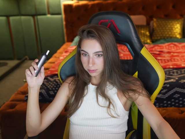 LisaKiss054