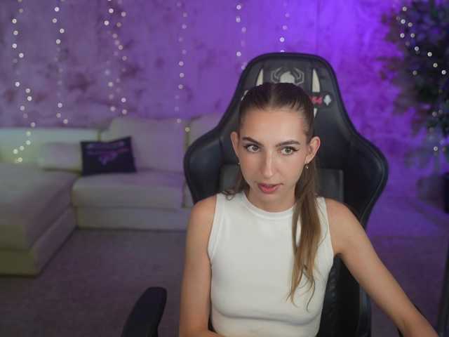LisaKiss054