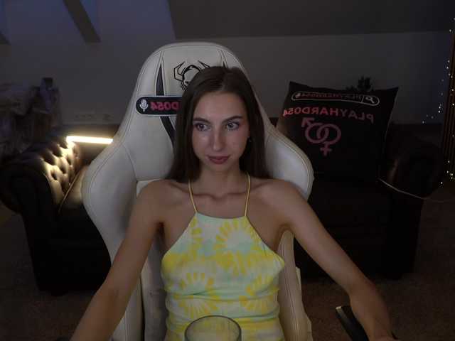 LisaKiss054