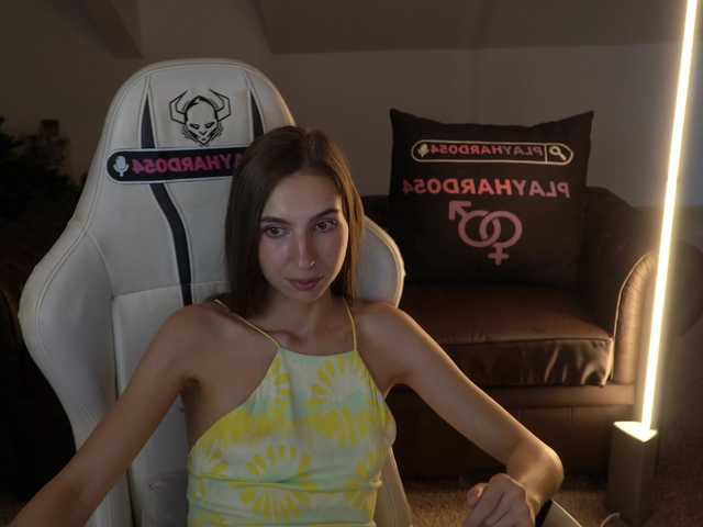 LisaKiss054