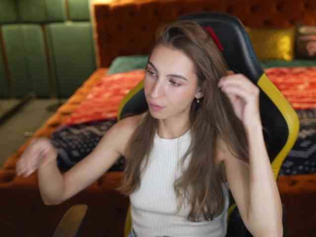 LisaKiss054 webcam