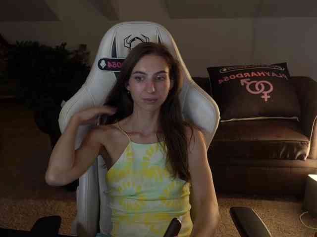 LisaKiss054 webcam
