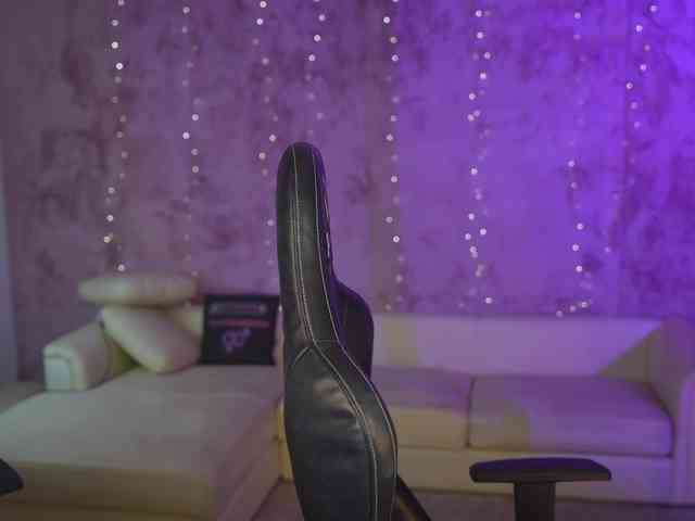LisaKiss054 webcam