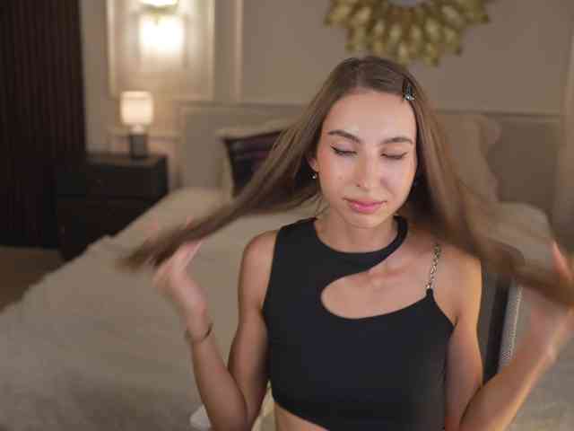 LisaKiss054 webcam