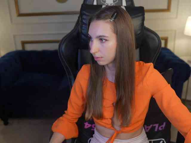 LisaKiss054 webcam