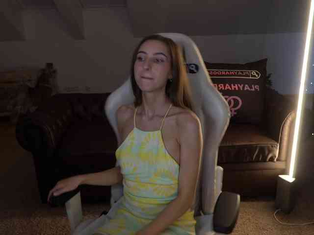 LisaKiss054 webcam