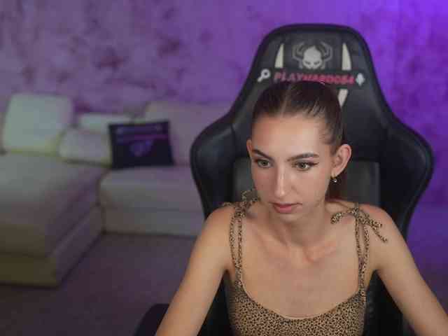 LisaKiss054 webcam
