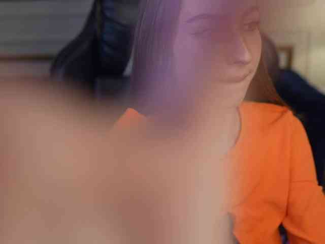 LisaKiss054 webcam