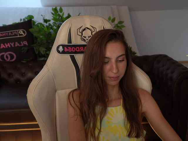 LisaKiss054 webcam