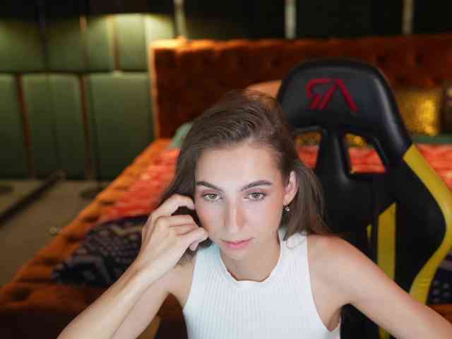 LisaKiss054
