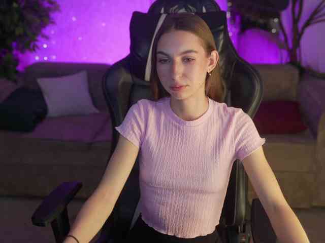 LisaKiss054