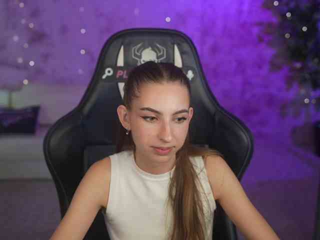 LisaKiss054 webcam