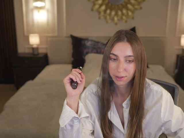 LisaKiss054