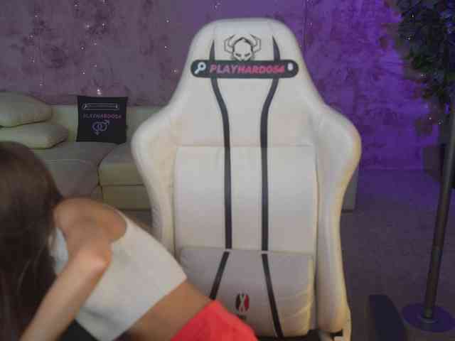 LisaKiss054 webcam