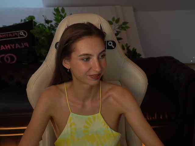 LisaKiss054 webcam