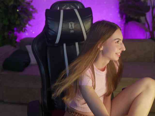 LisaKiss054 webcam