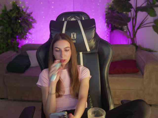 LisaKiss054 webcam
