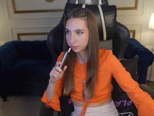 LisaKiss054 webcam