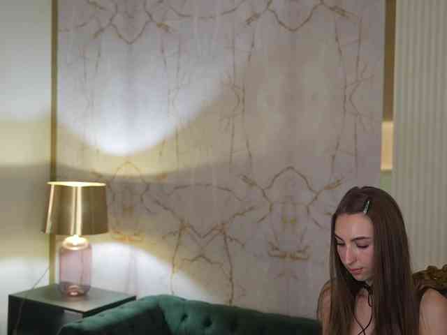 LisaKiss054
