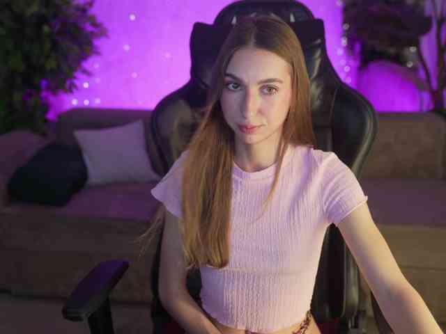 LisaKiss054 webcam
