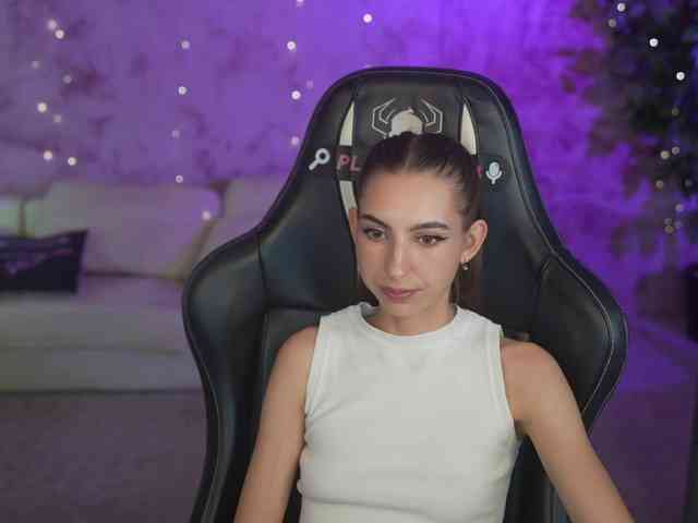 LisaKiss054 webcam