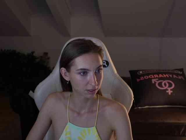LisaKiss054 webcam