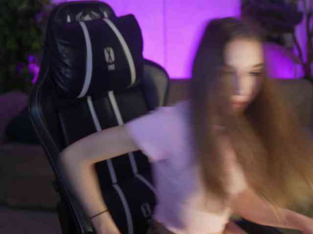LisaKiss054 webcam