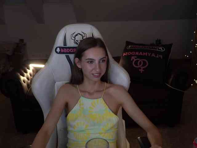 LisaKiss054 webcam