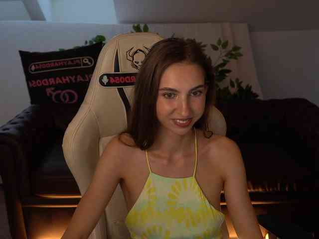 LisaKiss054 webcam