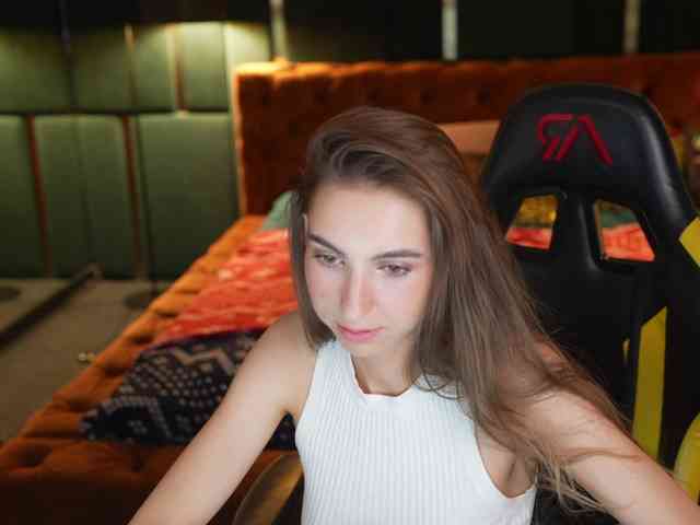 LisaKiss054