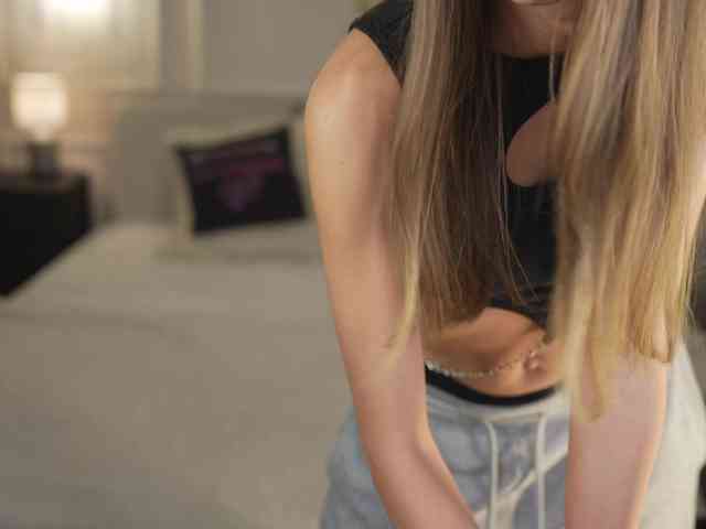 LisaKiss054 webcam