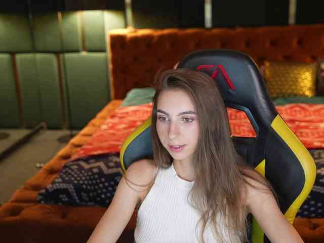 LisaKiss054 webcam