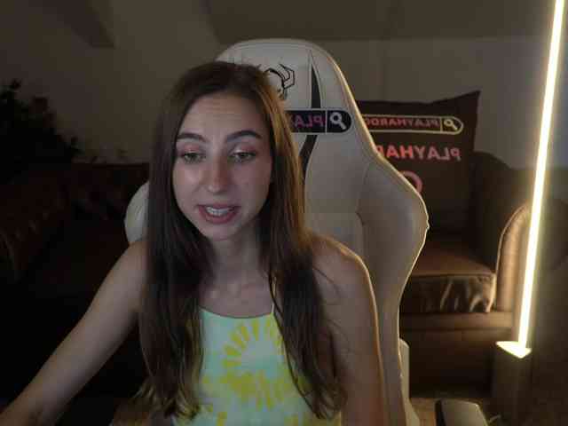 LisaKiss054 webcam