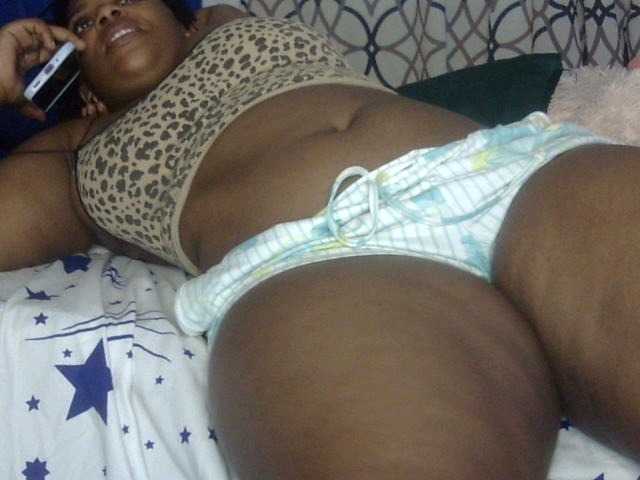 Ass-Queen live webcam show