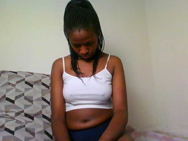 prettiegurlshanie live webcam show
