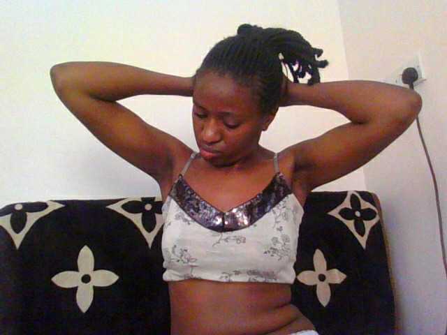 prettiegurlshanie live webcam show