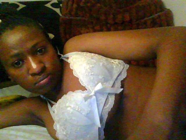 prettiegurlshanie live webcam show