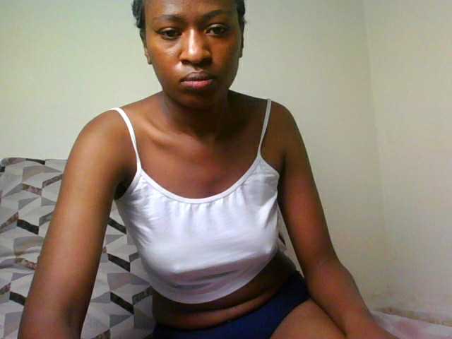 prettiegurlshanie live webcam show