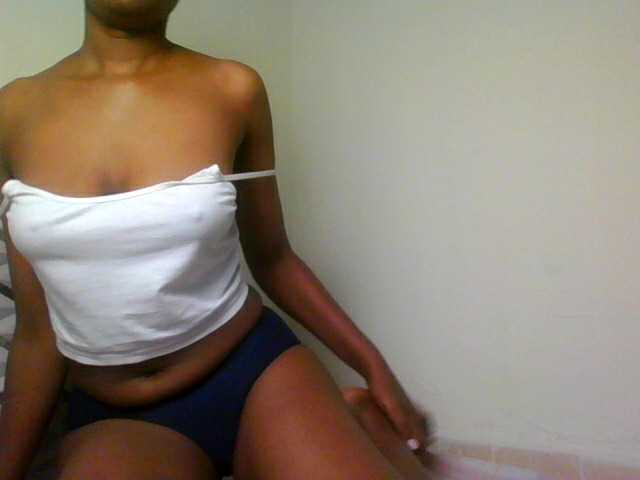 prettiegurlshanie live webcam show
