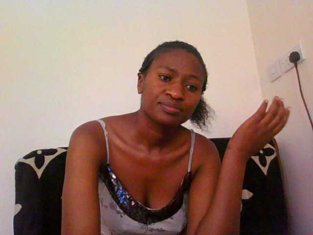 prettiegurlshanie live webcam show