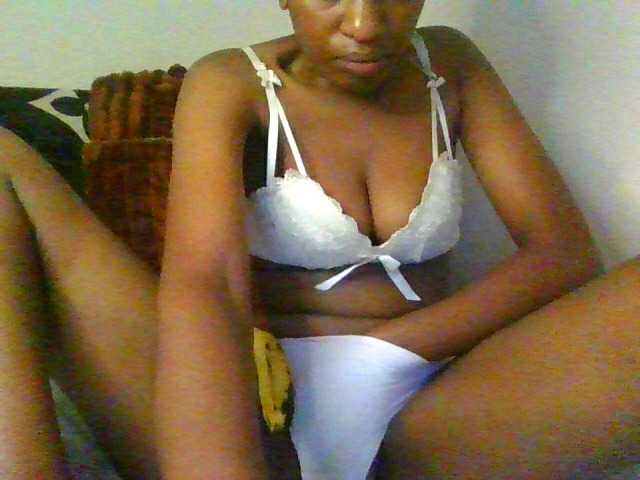 prettiegurlshanie live webcam show