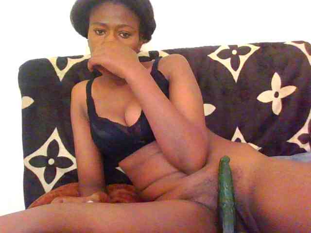 prettiegurlshani... Live Webcam on BongaCams