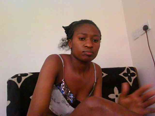 prettiegurlshanie webcam