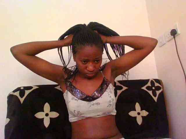 prettiegurlshanie webcam