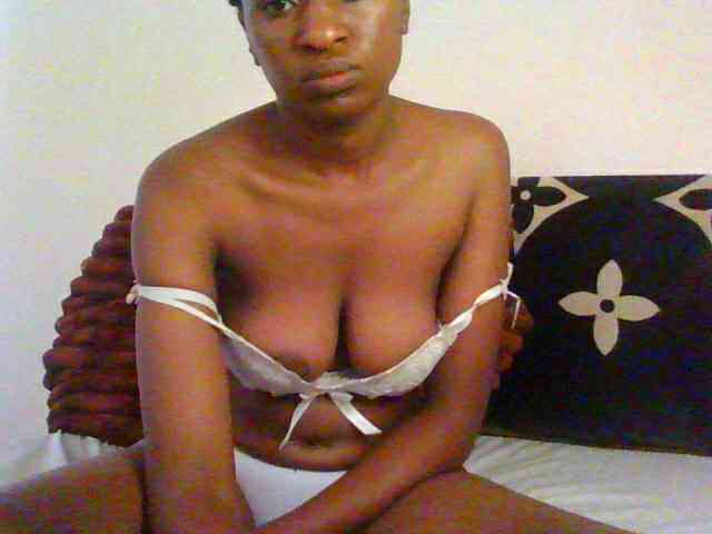 prettiegurlshanie webcam