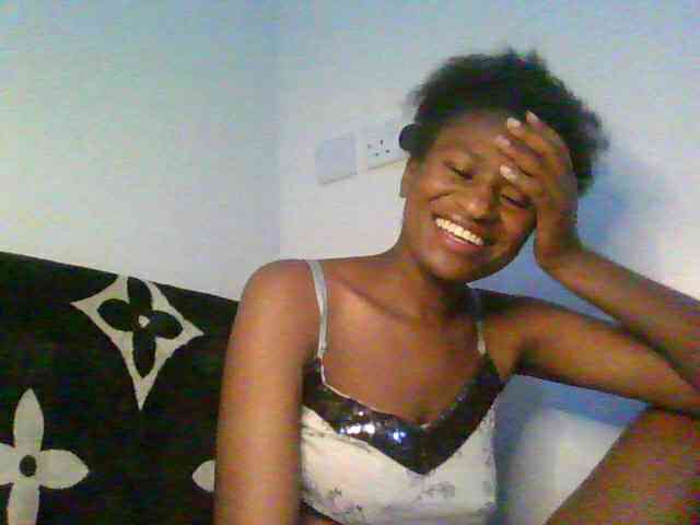 prettiegurlshanie webcam