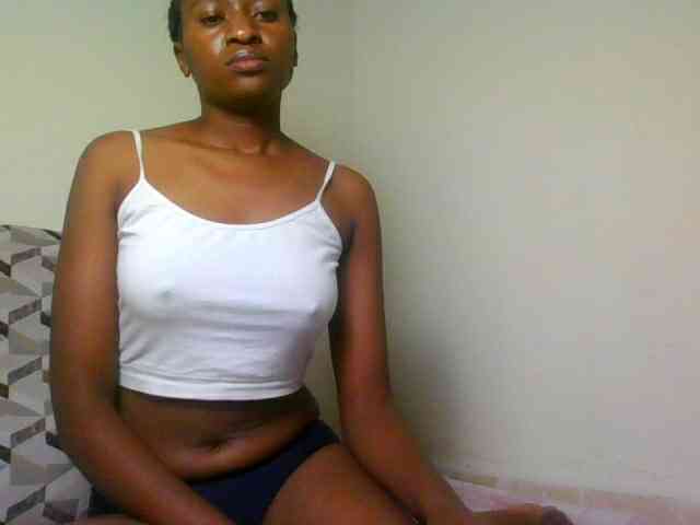 prettiegurlshanie webcam