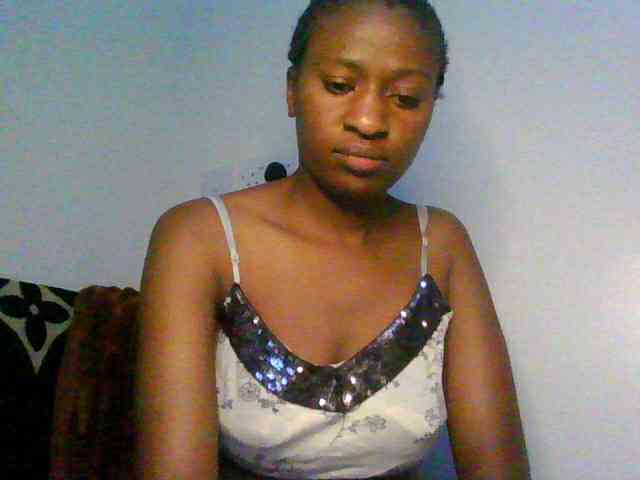 prettiegurlshanie webcam
